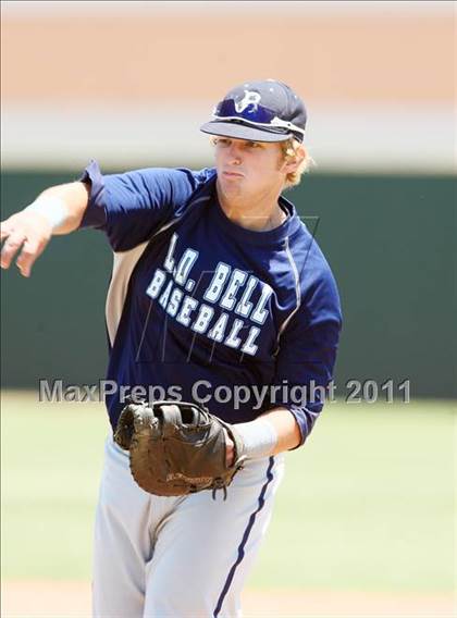Thumbnail 2 in Bell vs. Coppell (5A Region 1 Area Playoffs - Game 2)  photogallery.