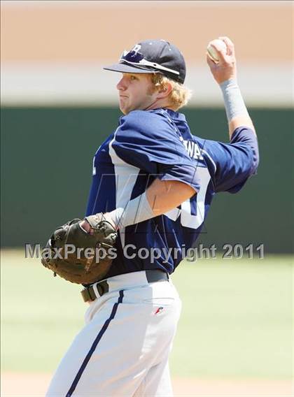 Thumbnail 1 in Bell vs. Coppell (5A Region 1 Area Playoffs - Game 2)  photogallery.