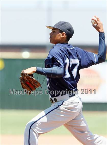 Thumbnail 2 in Bell vs. Coppell (5A Region 1 Area Playoffs - Game 2)  photogallery.