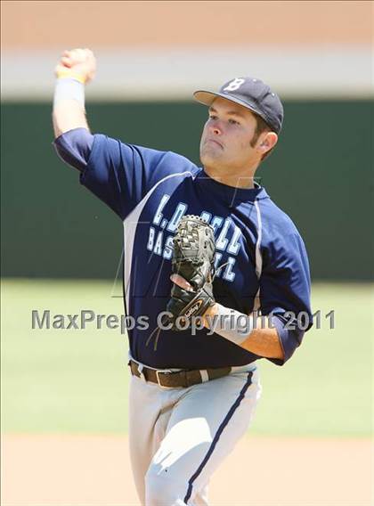 Thumbnail 2 in Bell vs. Coppell (5A Region 1 Area Playoffs - Game 2)  photogallery.