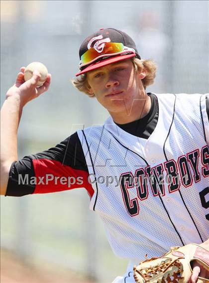 Thumbnail 3 in Bell vs. Coppell (5A Region 1 Area Playoffs - Game 2)  photogallery.