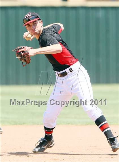 Thumbnail 1 in Bell vs. Coppell (5A Region 1 Area Playoffs - Game 2)  photogallery.