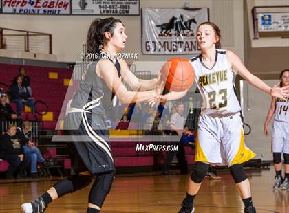Thumbnail 2 in Quanah vs. Bellevue (Fantasy of Lights) photogallery.