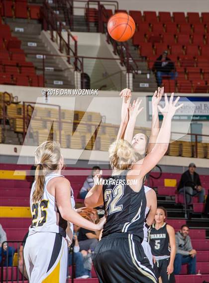 Thumbnail 3 in Quanah vs. Bellevue (Fantasy of Lights) photogallery.
