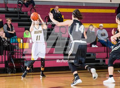 Thumbnail 3 in Quanah vs. Bellevue (Fantasy of Lights) photogallery.