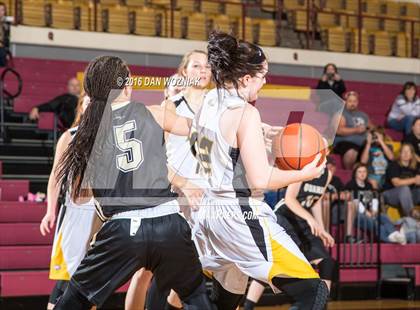 Thumbnail 1 in Quanah vs. Bellevue (Fantasy of Lights) photogallery.