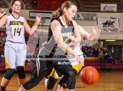 Thumbnail 2 in Quanah vs. Bellevue (Fantasy of Lights) photogallery.