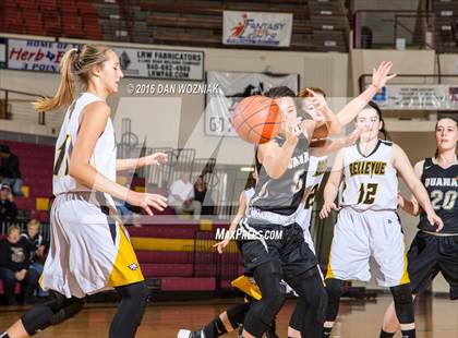 Thumbnail 1 in Quanah vs. Bellevue (Fantasy of Lights) photogallery.