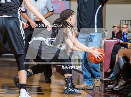 Thumbnail 1 in Quanah vs. Bellevue (Fantasy of Lights) photogallery.