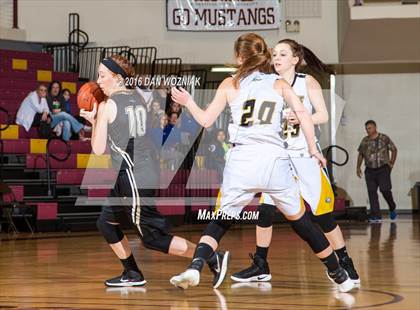 Thumbnail 3 in Quanah vs. Bellevue (Fantasy of Lights) photogallery.