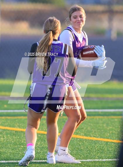 Thumbnail 1 in Skyview @ Mountain View photogallery.