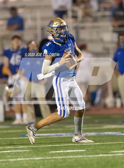 Thumbnail 3 in Churchill vs Alamo Heights photogallery.