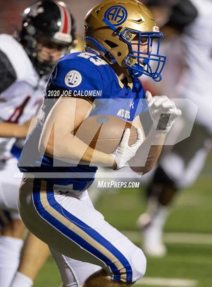 Thumbnail 2 in Churchill vs Alamo Heights photogallery.