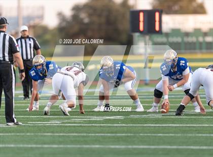 Thumbnail 1 in Churchill vs Alamo Heights photogallery.