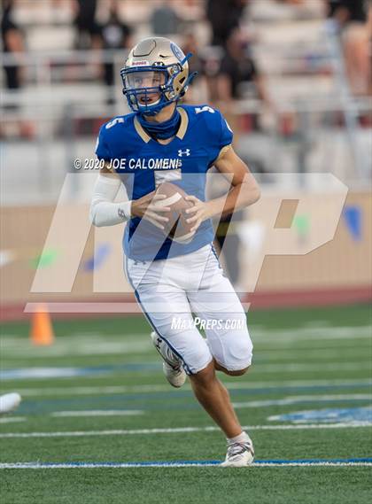 Thumbnail 1 in Churchill vs Alamo Heights photogallery.