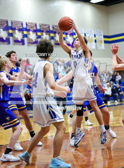 Thumbnail 1 in Brock @ Lipan photogallery.
