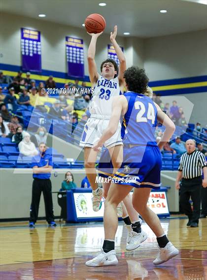 Thumbnail 1 in Brock @ Lipan photogallery.
