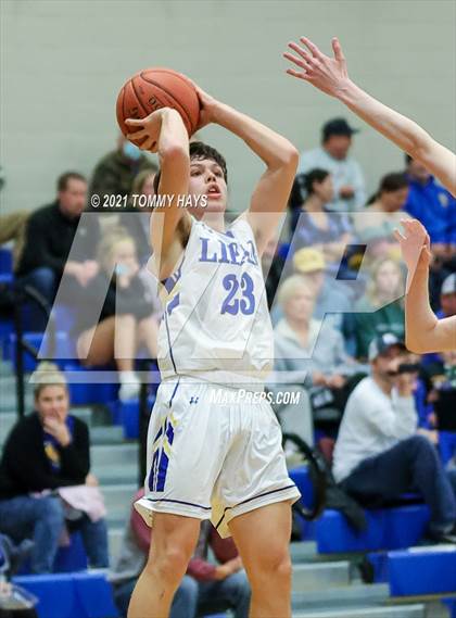 Thumbnail 3 in Brock @ Lipan photogallery.