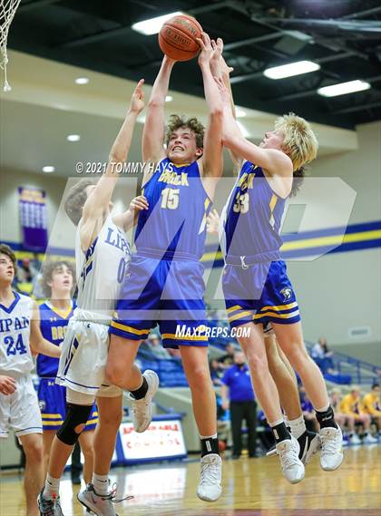 Thumbnail 3 in Brock @ Lipan photogallery.