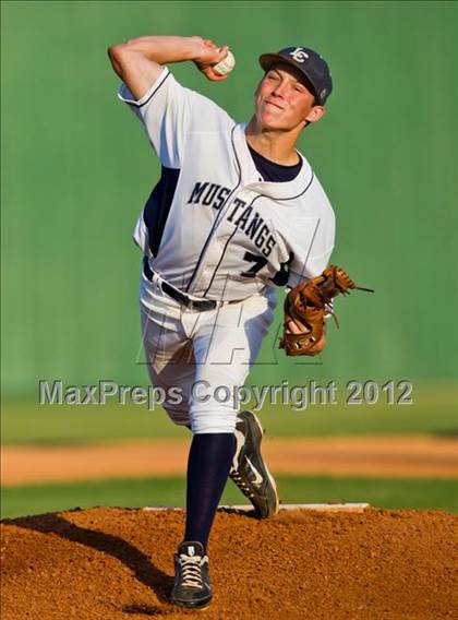 Thumbnail 3 in Lamar Consolidated vs. Ball (UIL 4A  Region 3 Quarterfinal Playoff) photogallery.
