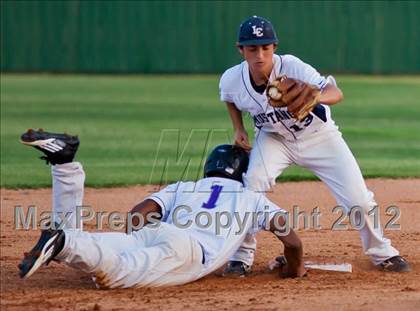 Thumbnail 1 in Lamar Consolidated vs. Ball (UIL 4A  Region 3 Quarterfinal Playoff) photogallery.