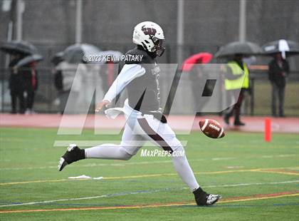 Thumbnail 1 in North Haven @ Windsor (CIAC Class MM Semifinal) photogallery.