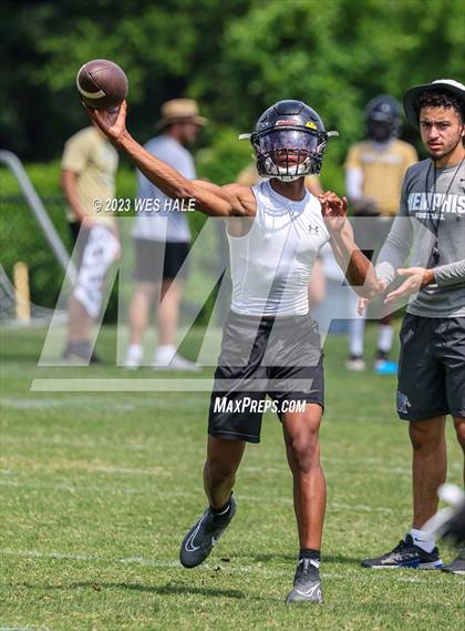 Thumbnail 1 in Blytheville vs Bolton (U of Memphis 7v7) photogallery.