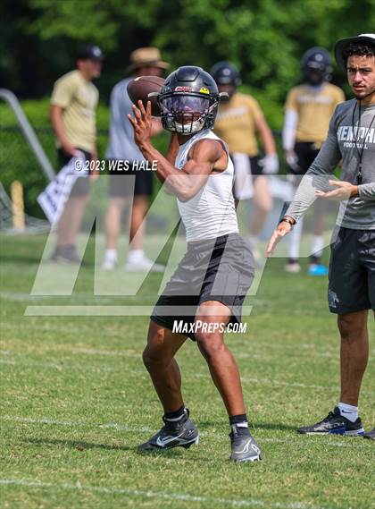 Thumbnail 2 in Blytheville vs Bolton (U of Memphis 7v7) photogallery.