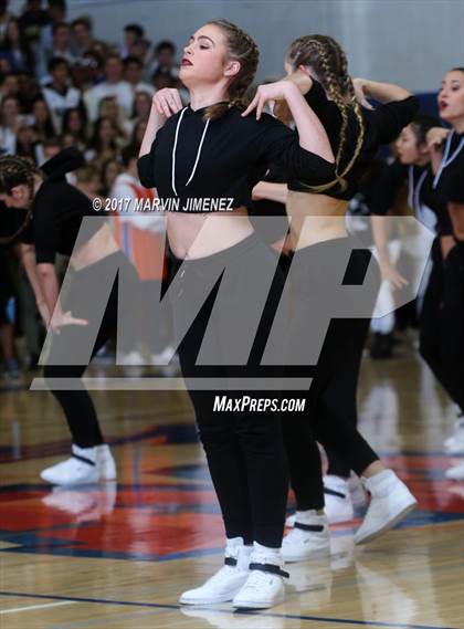 Thumbnail 1 in Westlake vs Thousand Oaks photogallery.