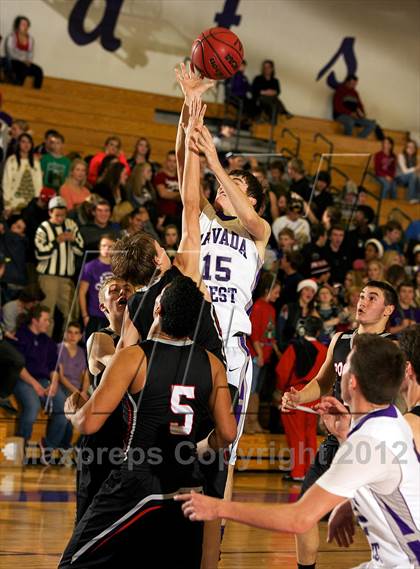 Thumbnail 1 in Pomona @ Arvada West photogallery.