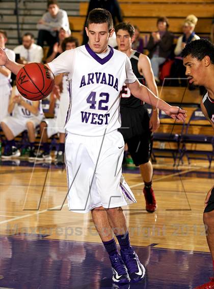 Thumbnail 1 in Pomona @ Arvada West photogallery.