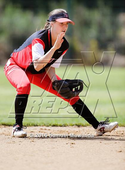 Thumbnail 2 in  Notre Dame (SO)  @ Harvard-Westlake photogallery.