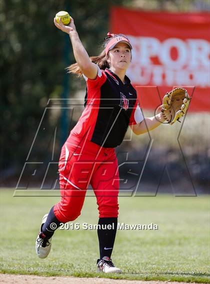 Thumbnail 3 in  Notre Dame (SO)  @ Harvard-Westlake photogallery.