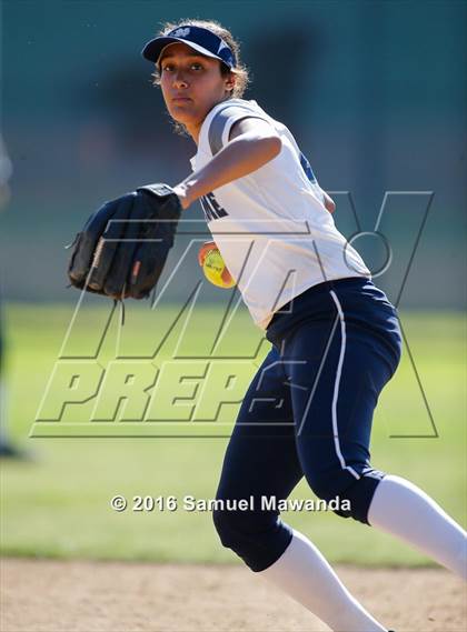 Thumbnail 3 in  Notre Dame (SO)  @ Harvard-Westlake photogallery.