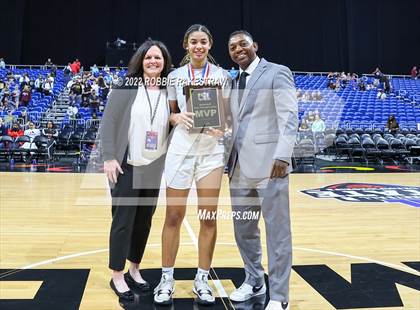 Thumbnail 2 in Cedar Park vs. Memorial (UIL 5A State Final) photogallery.