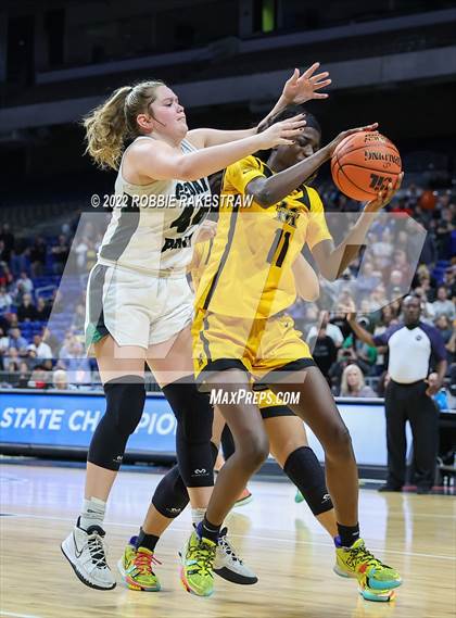 Thumbnail 3 in Cedar Park vs. Memorial (UIL 5A State Final) photogallery.