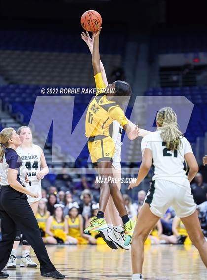 Thumbnail 3 in Cedar Park vs. Memorial (UIL 5A State Final) photogallery.