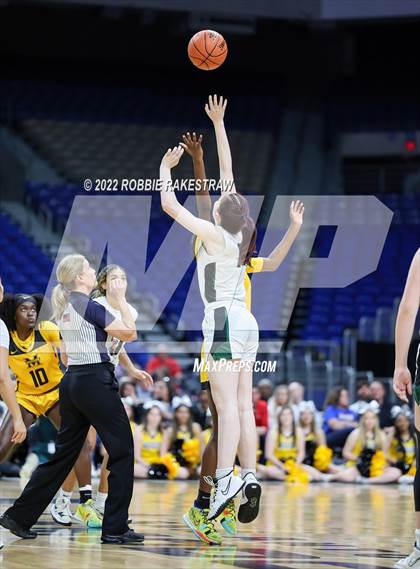 Thumbnail 1 in Cedar Park vs. Memorial (UIL 5A State Final) photogallery.