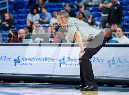 Thumbnail 1 in Cedar Park vs. Memorial (UIL 5A State Final) photogallery.