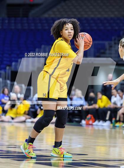 Thumbnail 1 in Cedar Park vs. Memorial (UIL 5A State Final) photogallery.