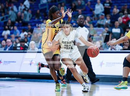 Thumbnail 1 in Cedar Park vs. Memorial (UIL 5A State Final) photogallery.