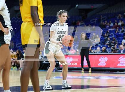 Thumbnail 2 in Cedar Park vs. Memorial (UIL 5A State Final) photogallery.