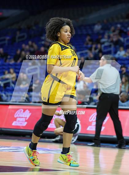 Thumbnail 2 in Cedar Park vs. Memorial (UIL 5A State Final) photogallery.