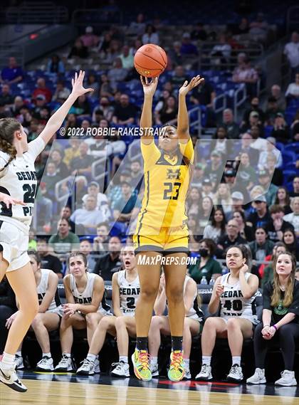 Thumbnail 1 in Cedar Park vs. Memorial (UIL 5A State Final) photogallery.