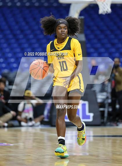 Thumbnail 3 in Cedar Park vs. Memorial (UIL 5A State Final) photogallery.