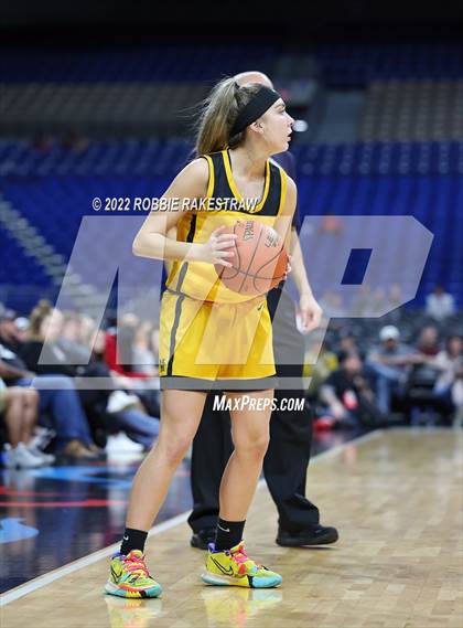 Thumbnail 1 in Cedar Park vs. Memorial (UIL 5A State Final) photogallery.