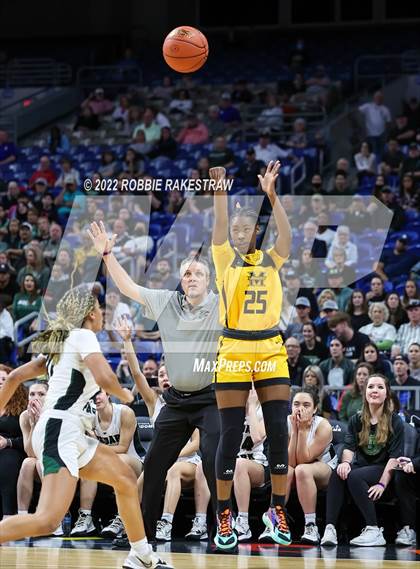 Thumbnail 1 in Cedar Park vs. Memorial (UIL 5A State Final) photogallery.