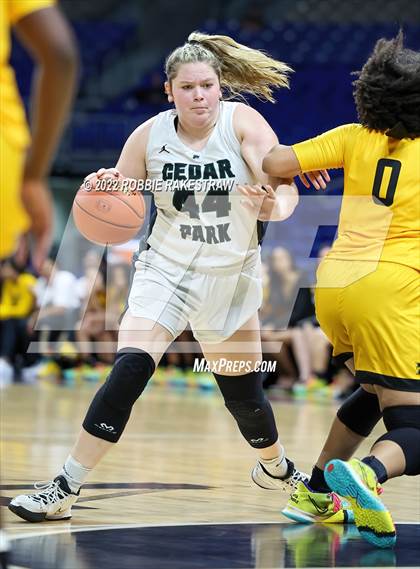 Thumbnail 2 in Cedar Park vs. Memorial (UIL 5A State Final) photogallery.