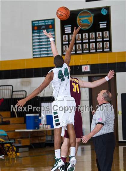 Thumbnail 1 in Deer Park vs Mayde Creek (McDonald's Texas Invitational) photogallery.