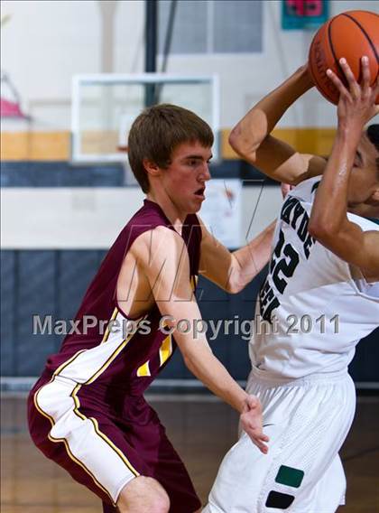 Thumbnail 2 in Deer Park vs Mayde Creek (McDonald's Texas Invitational) photogallery.